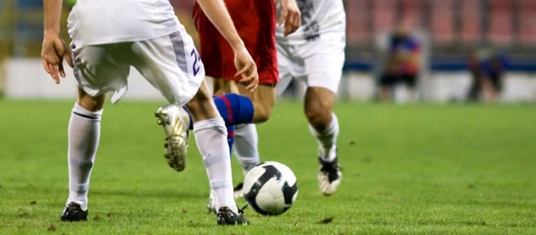 Are You a Footballer Who Worries About Your Opponents