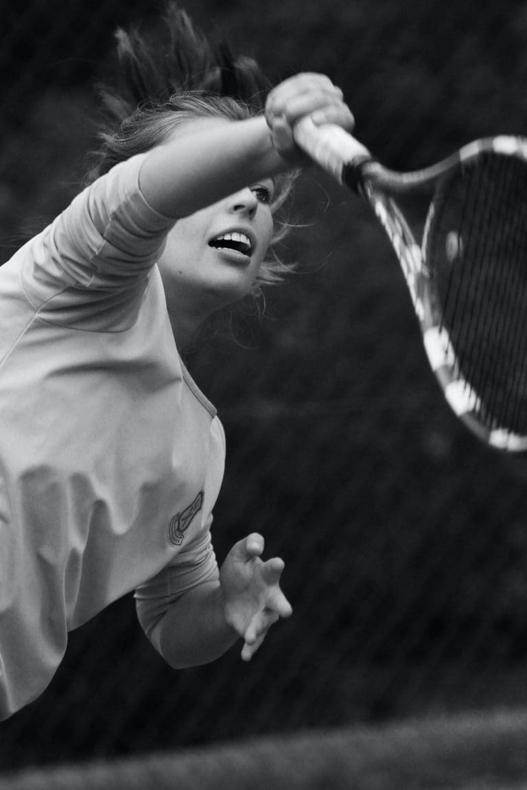 Tennis players can reduce the risk of injury